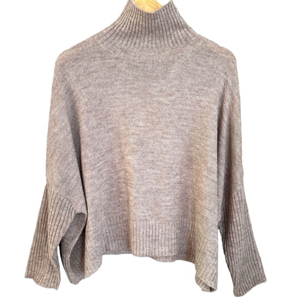 World Market Oatmeal Funnel Neck Sweater One Size Fits Most NWT - Picture 10 of 10